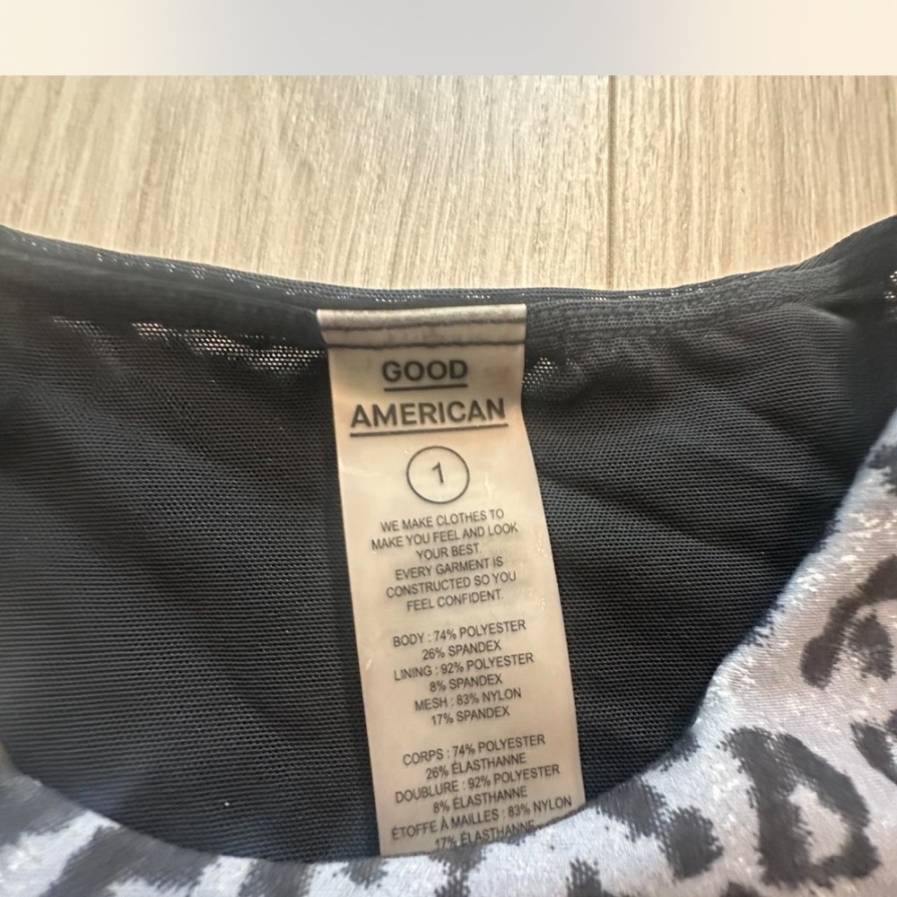Sports Bra - Picture 2 of 3